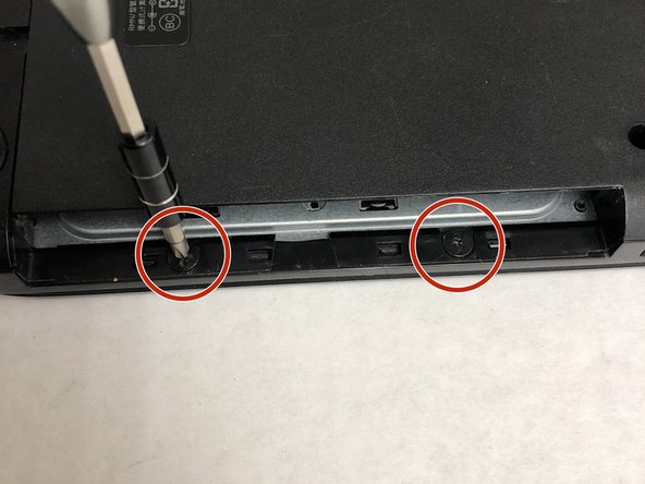 برداشتن 2 پیچ کوچک