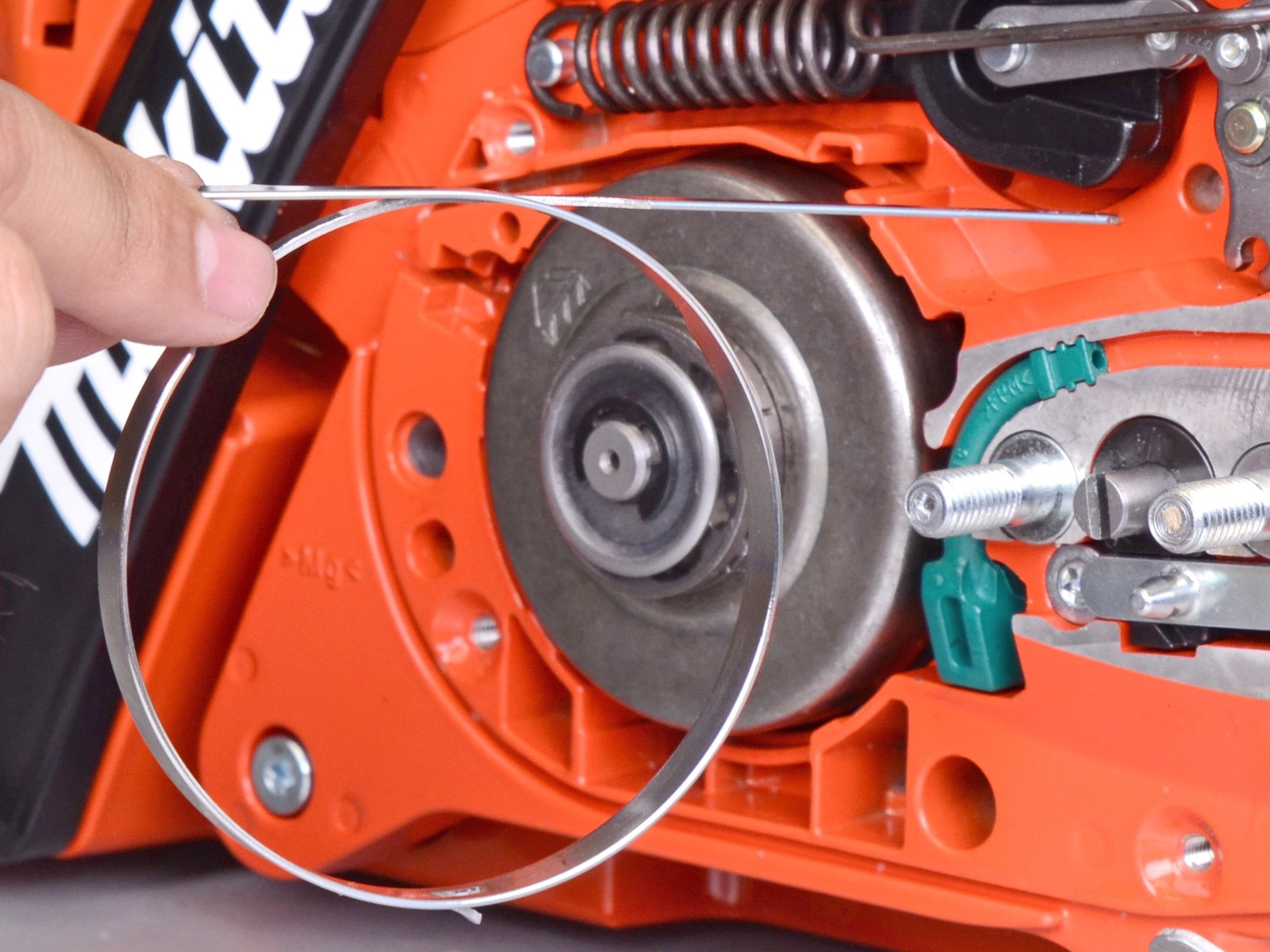 Makita Chain Saw EA6100PR 2017 Chain Brake Band Replacement iFixit Repair Guide