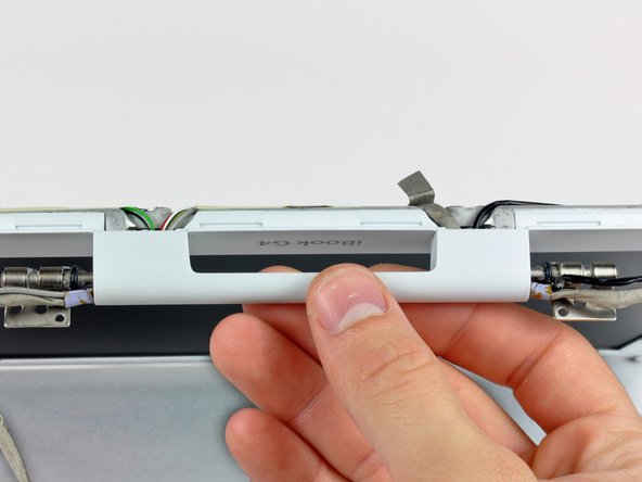 Image 1/3: Keep track of the two covers that close the ends of the clutch cover. The third picture shows their correct orientation on the clutch cover.