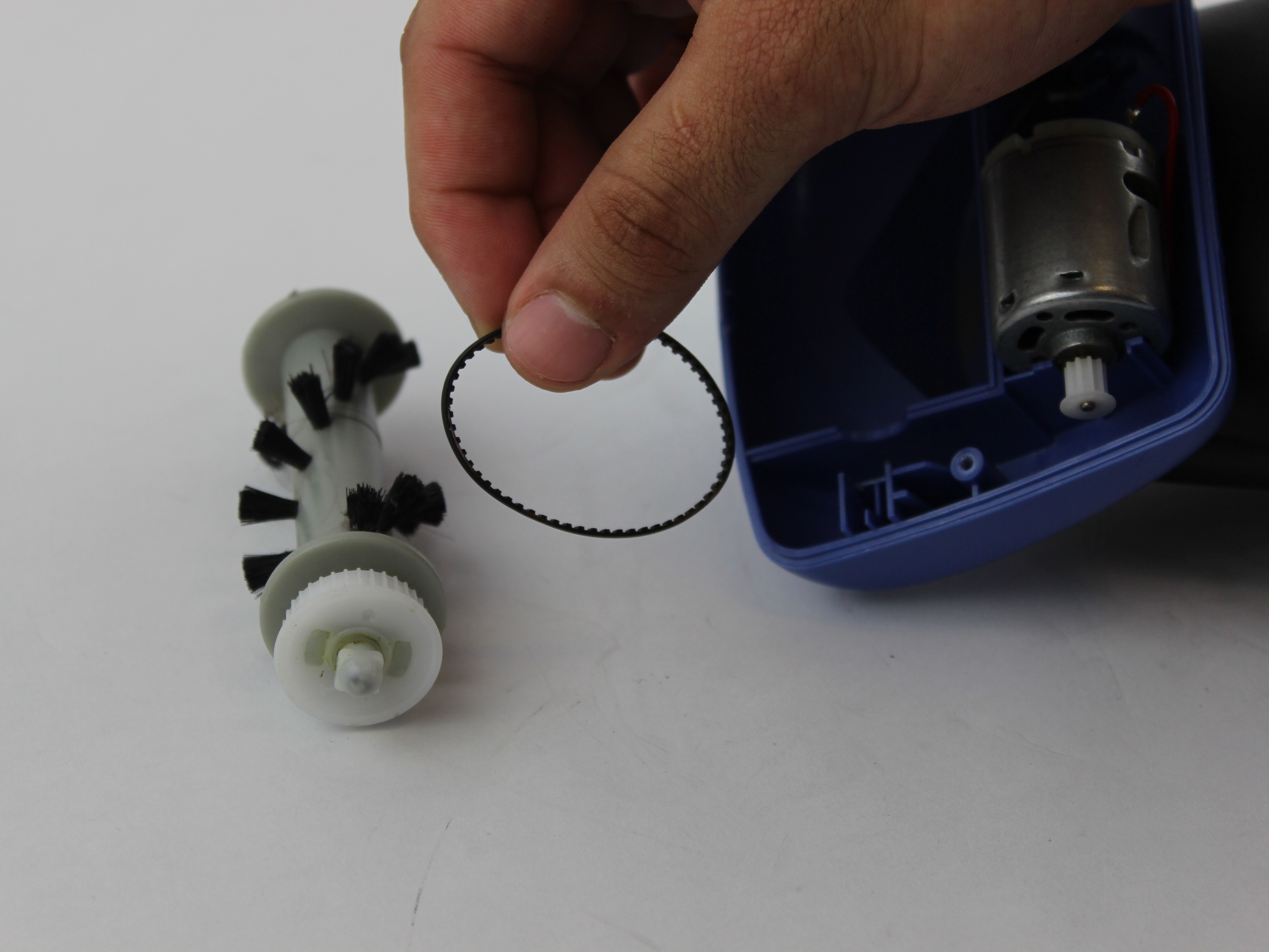 Shark Cordless Pet Perfect Front Belt Replacement iFixit Repair Guide