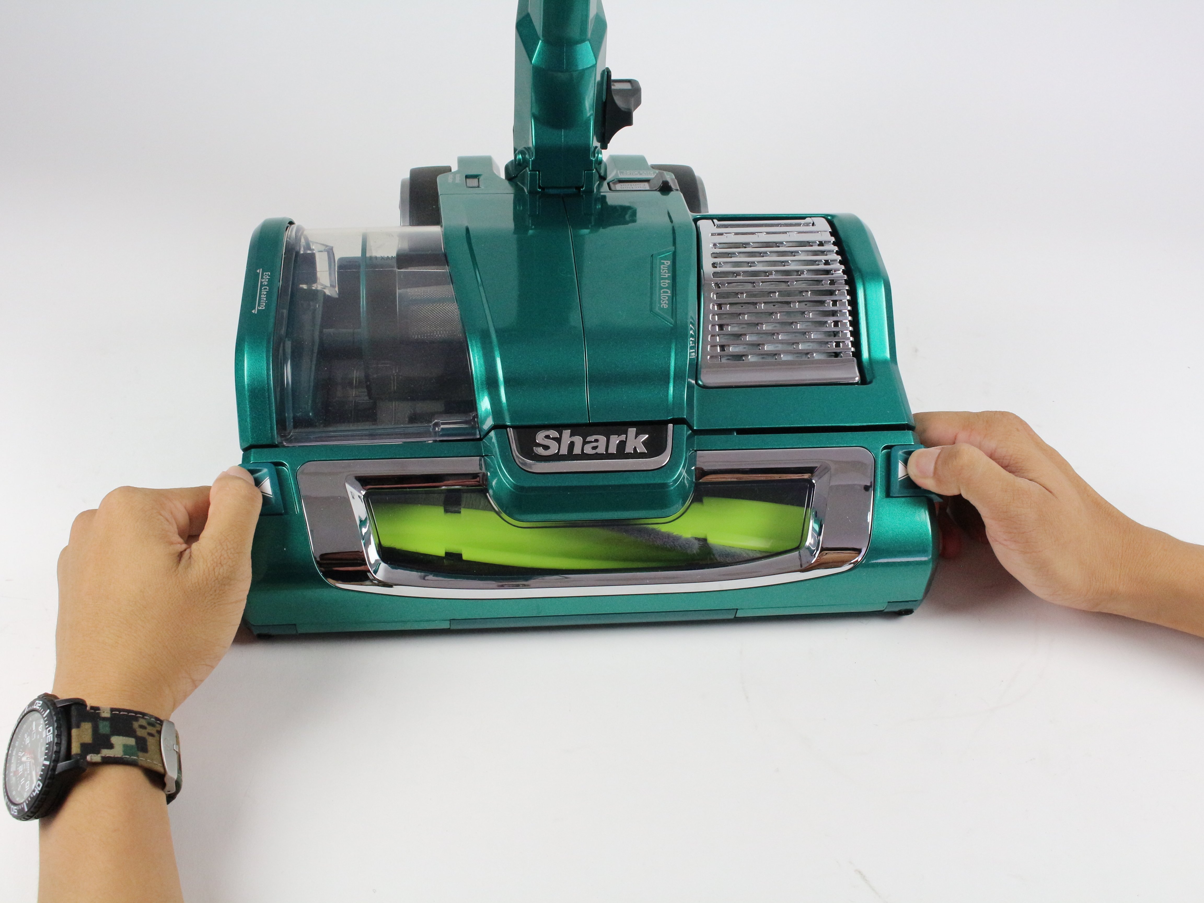 Shark Rocket Powerhead AH401 Brushroll Replacement iFixit Repair Guide