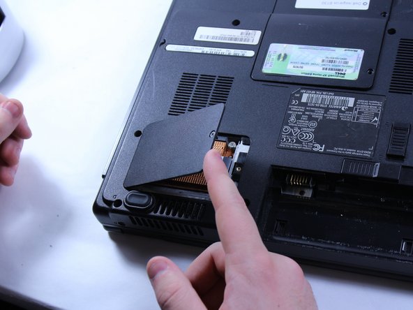 خارج کردن اصولی کاور پلاستیکی