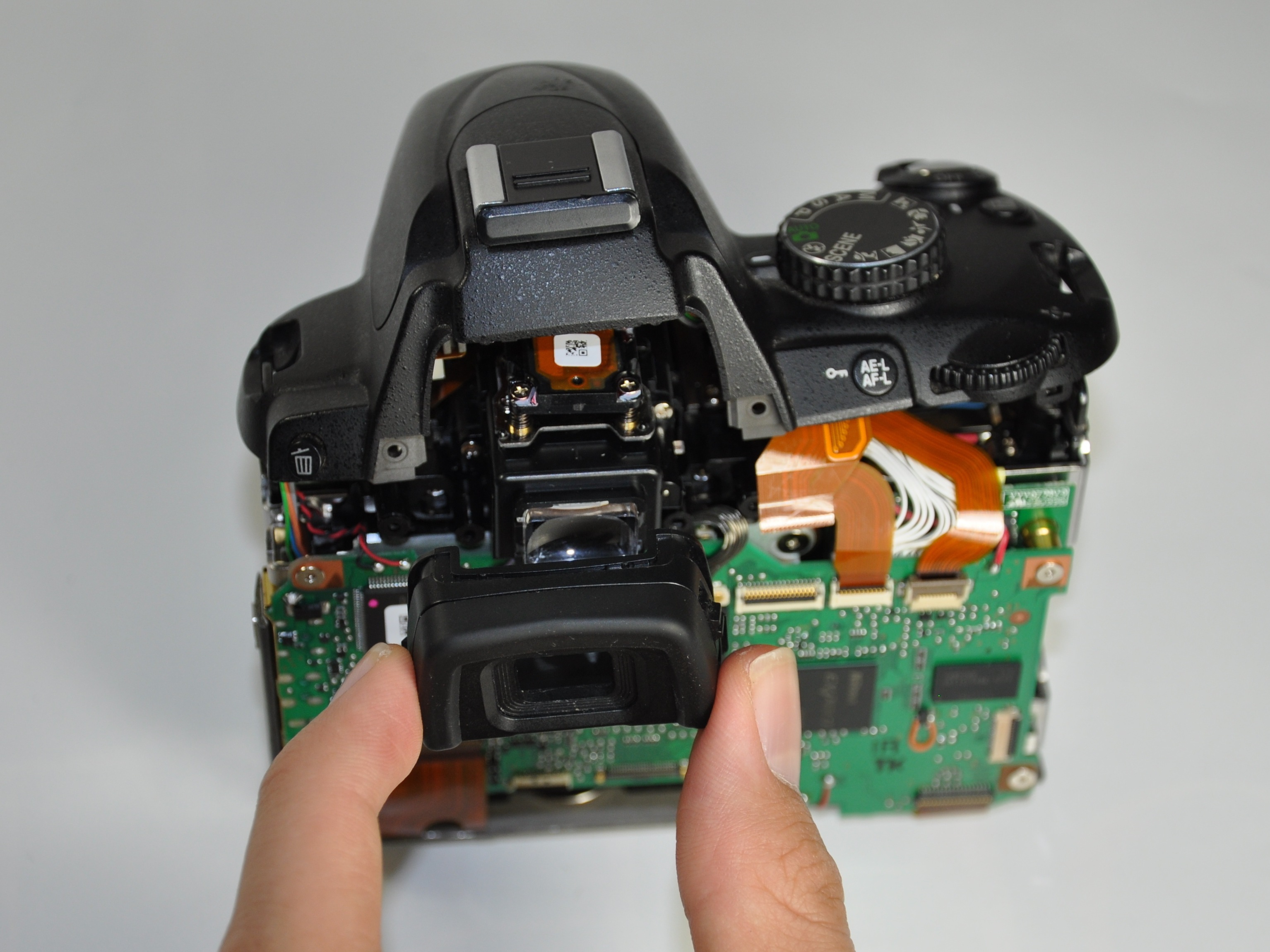 Nikon D5000 Viewfinder Replacement - iFixit Repair Guide