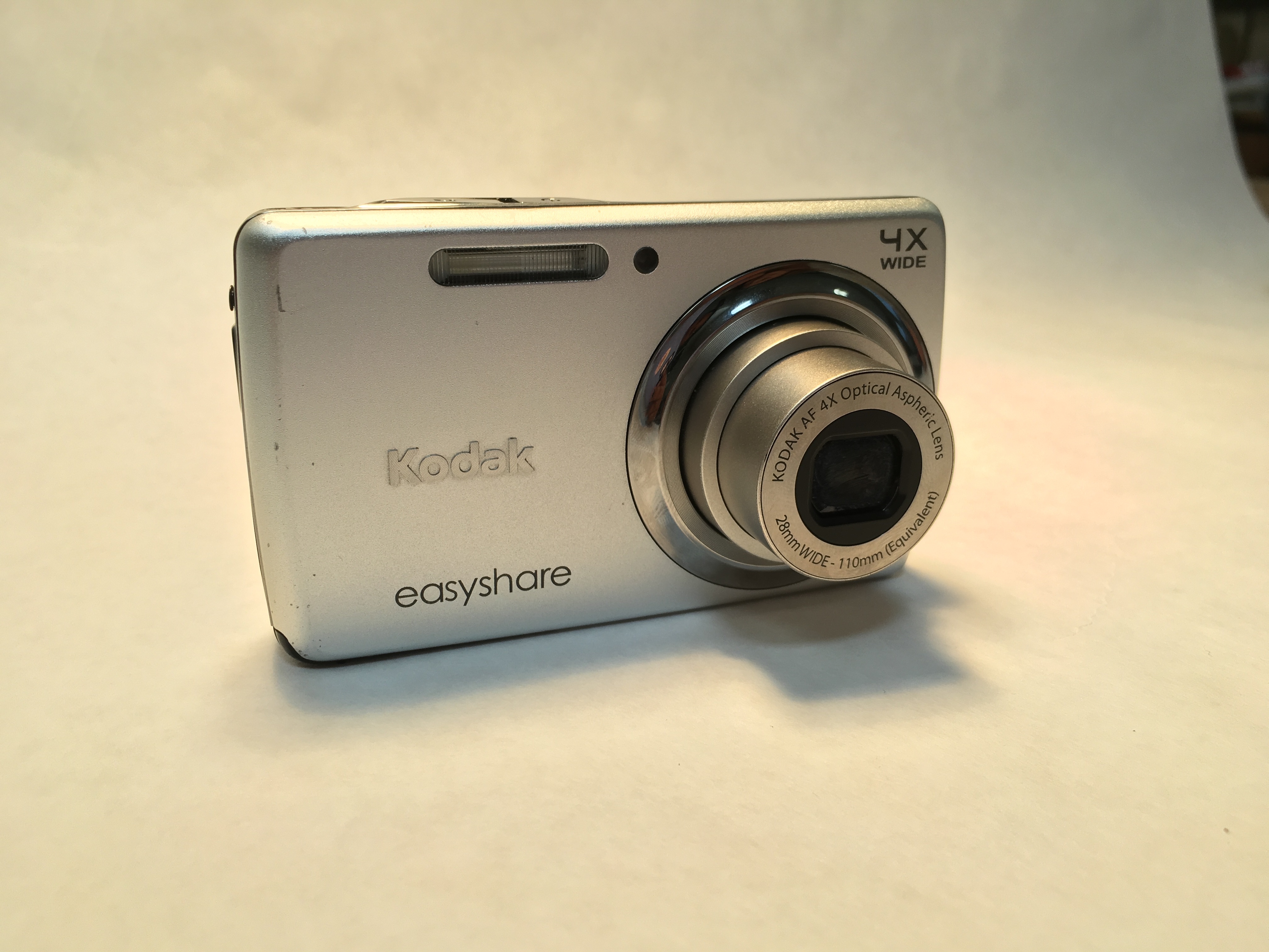 Kodak EasyShare M532 Screen Replacement - Tutoriel de réparation iFixit