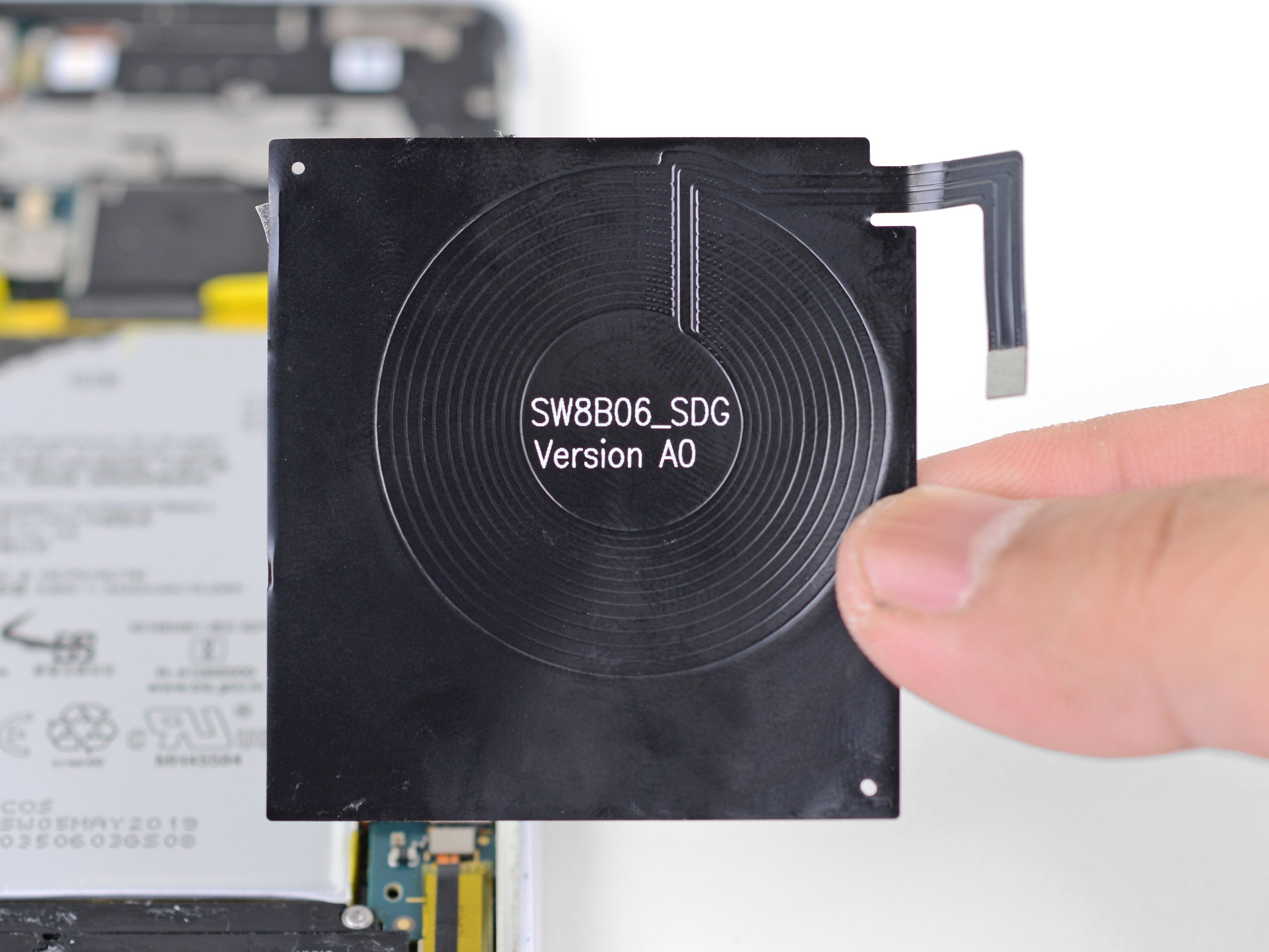 Google Pixel 3 XL Wireless Charging Coil Replacement iFixit Repair Guide