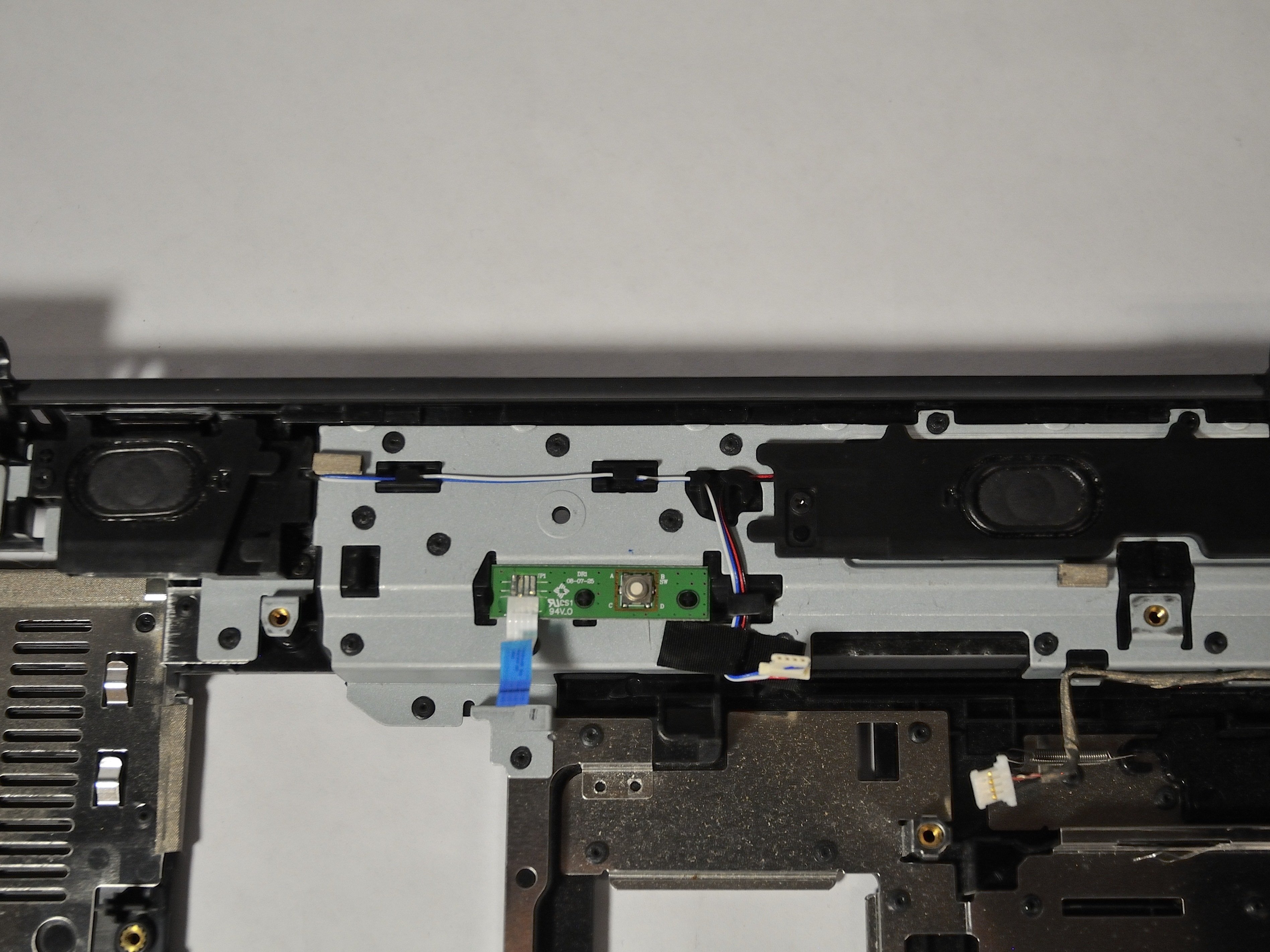 Dell Inspiron 1545 Speakers Replacement iFixit Repair Guide