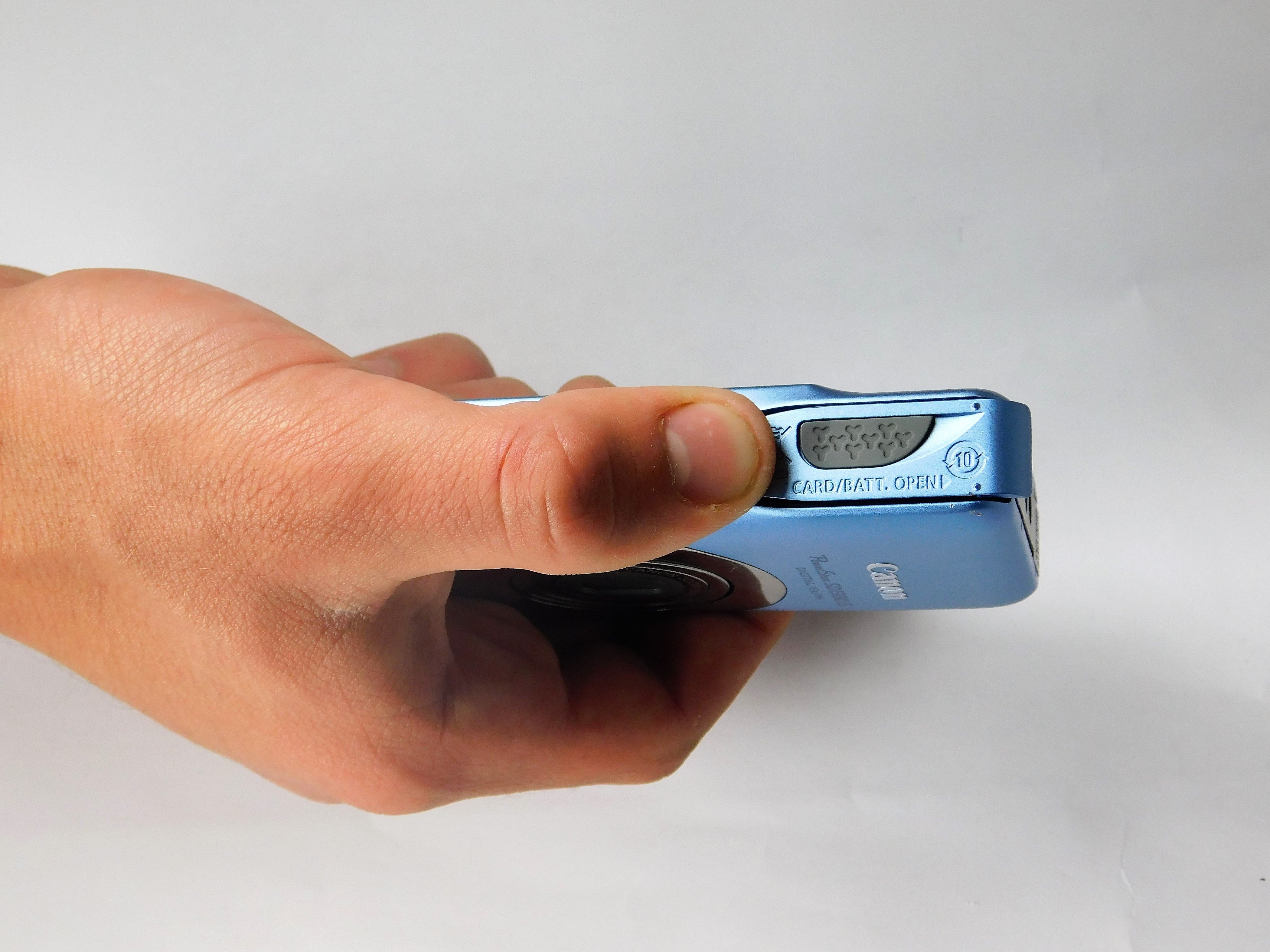 Canon PowerShot SD1300 IS Battery Replacement