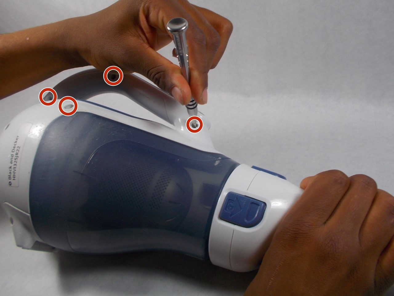 Black and Decker DustBuster 15.6V Battery Pack Replacement iFixit