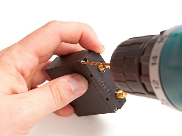 Image 1/3: To get to the brains of the module, we focus on the other end cap.