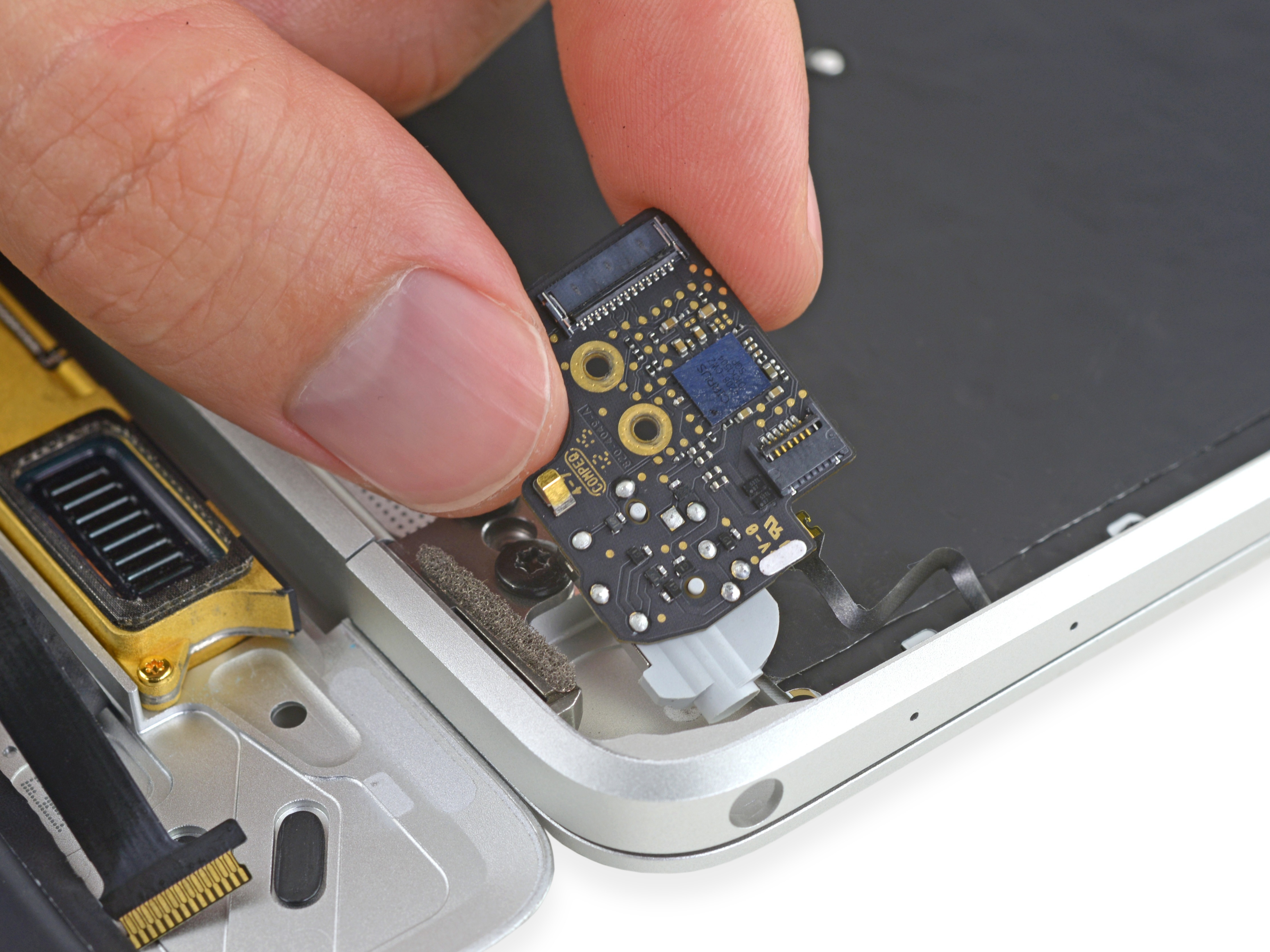 Retina MacBook 2015 Audio Jack Board Replacement iFixit Repair Guide