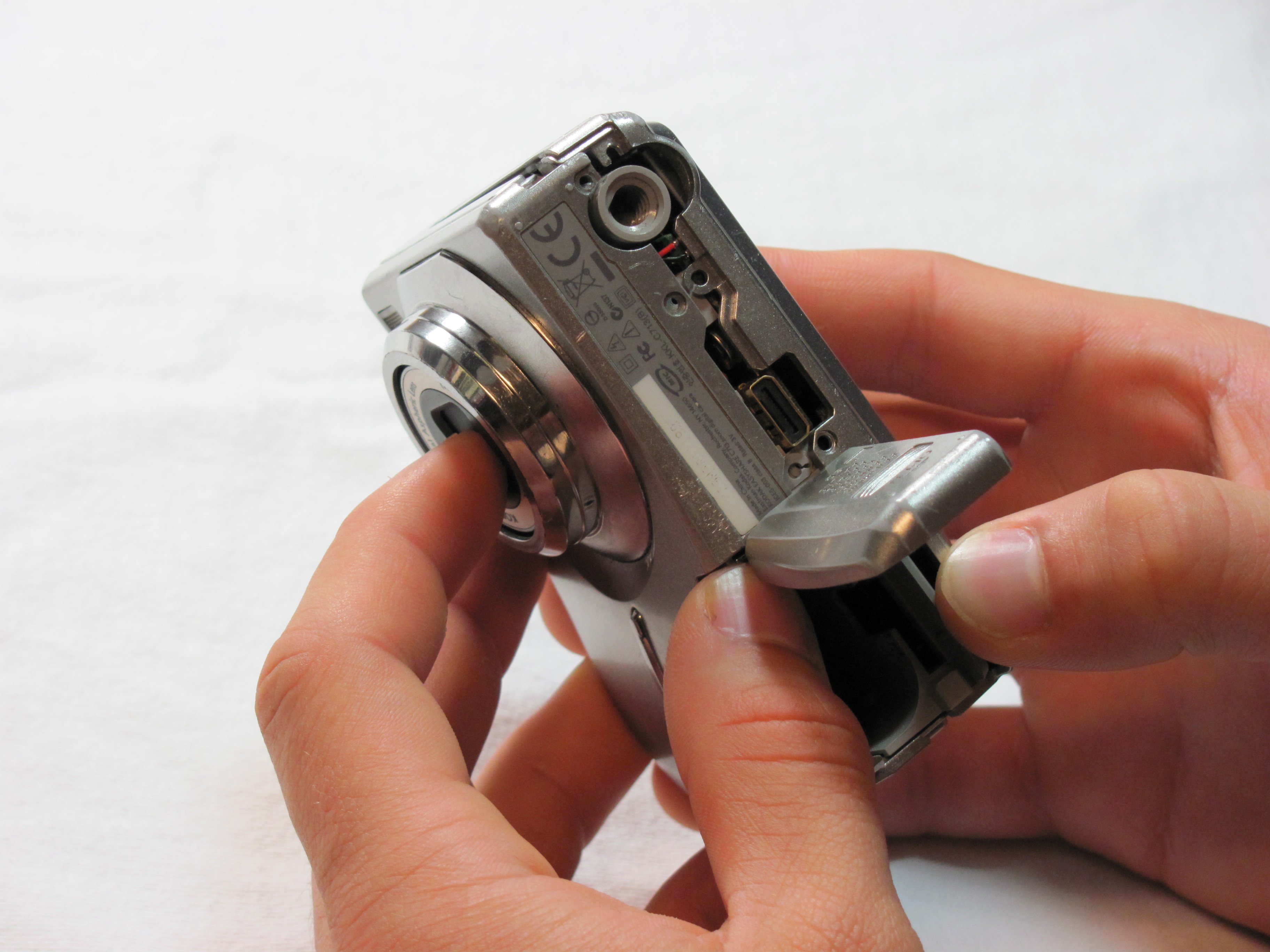 Kodak EasyShare C713 Batteries Replacement iFixit Repair Guide