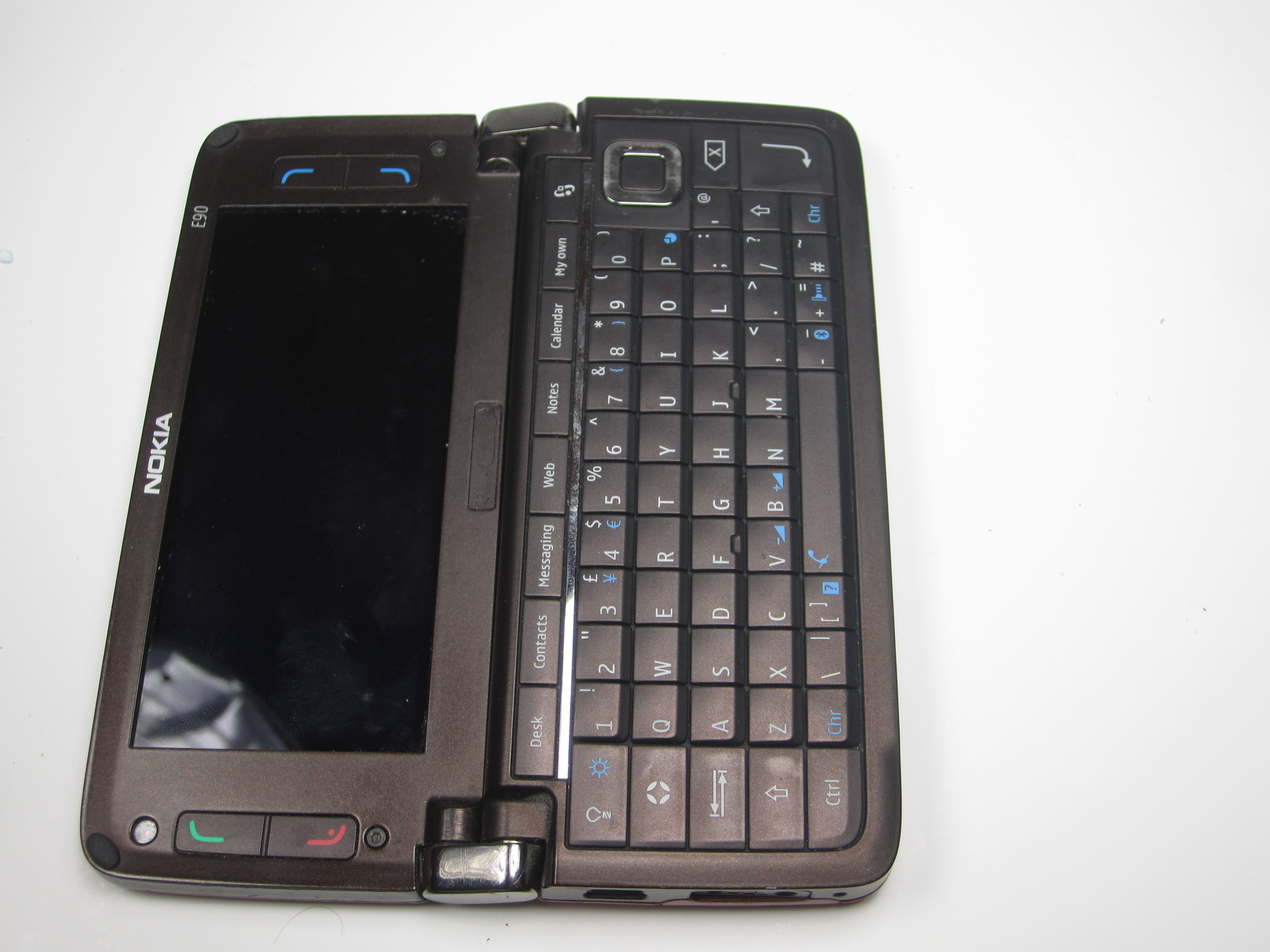 Nokia E90 QWERTY Keyboard Replacement iFixit Repair Guide