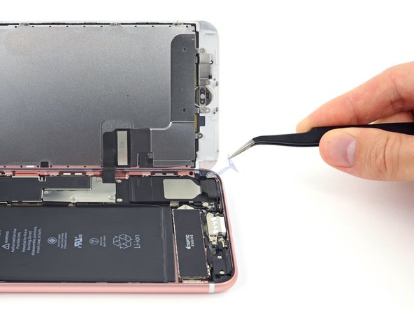 The release liner may consist of two or more pieces. As you remove the final piece, you may need to pause and reposition the display.