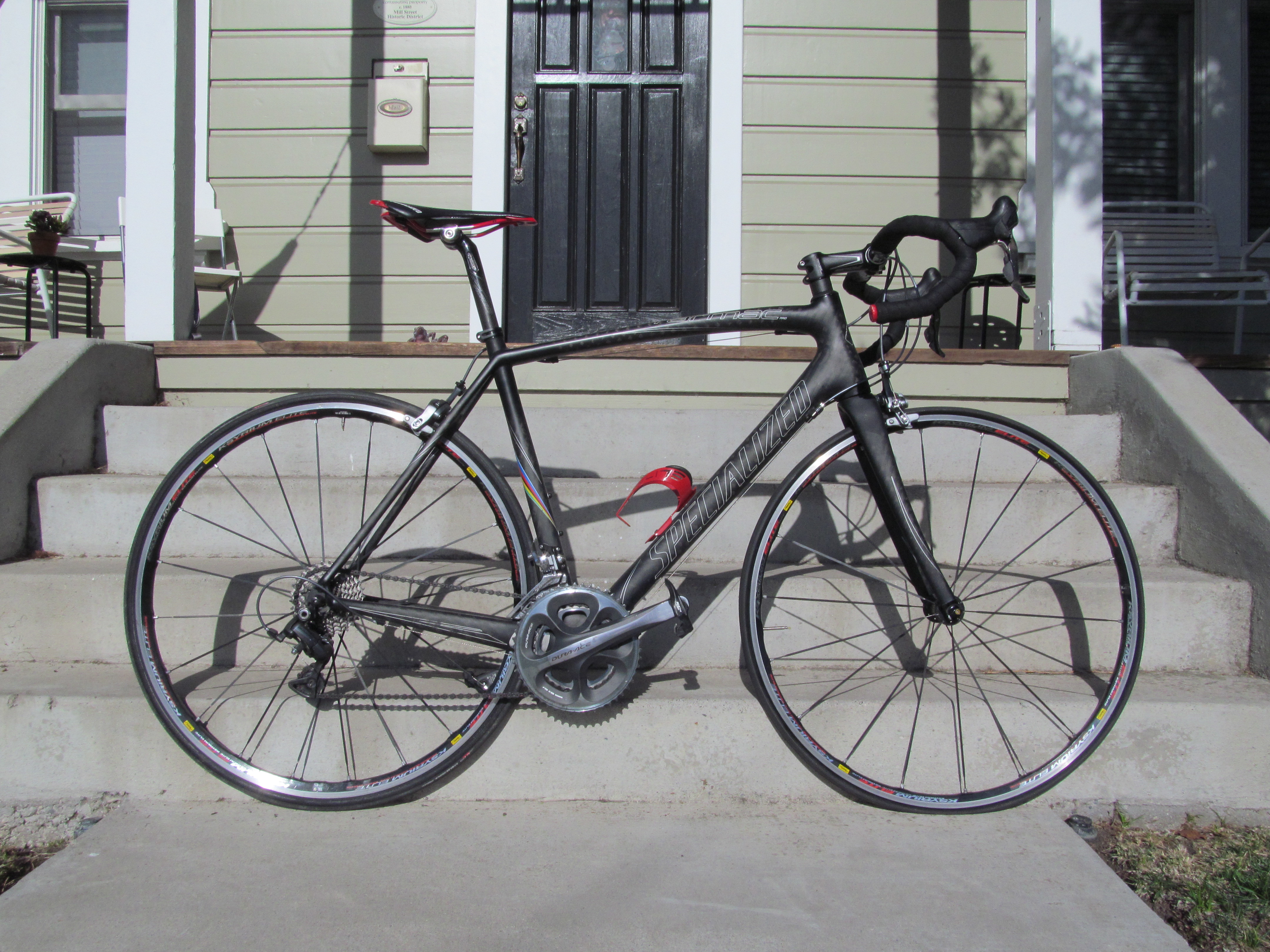 How to Use a CO2 Cartridge to ReInflate the Rear Wheel of a Road Bike