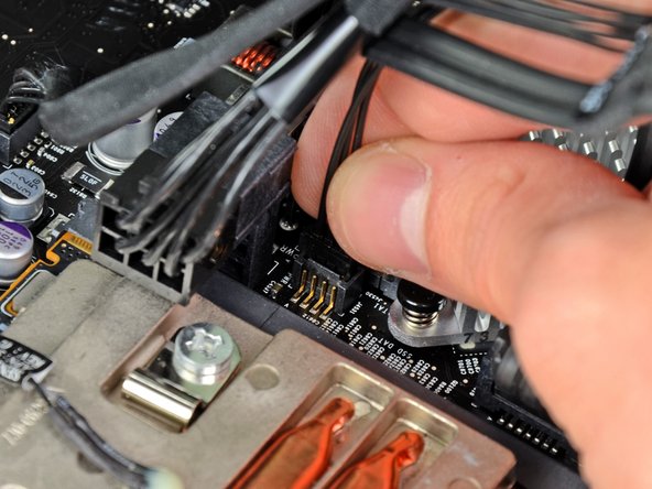 Image 1/1: The socket is located just below the GPU heat sink.