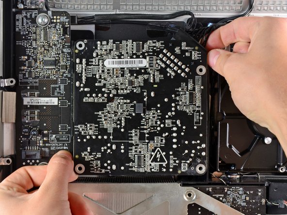 Image 2/2: One 25 mm T10 coarse-threaded screw