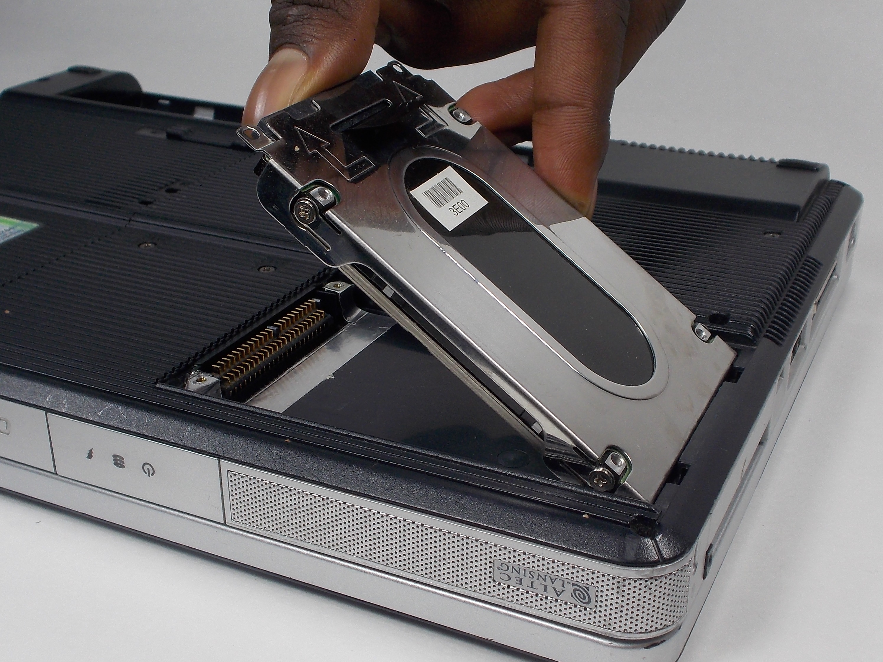 Compaq Presario V2414NR Hard Drive Replacement