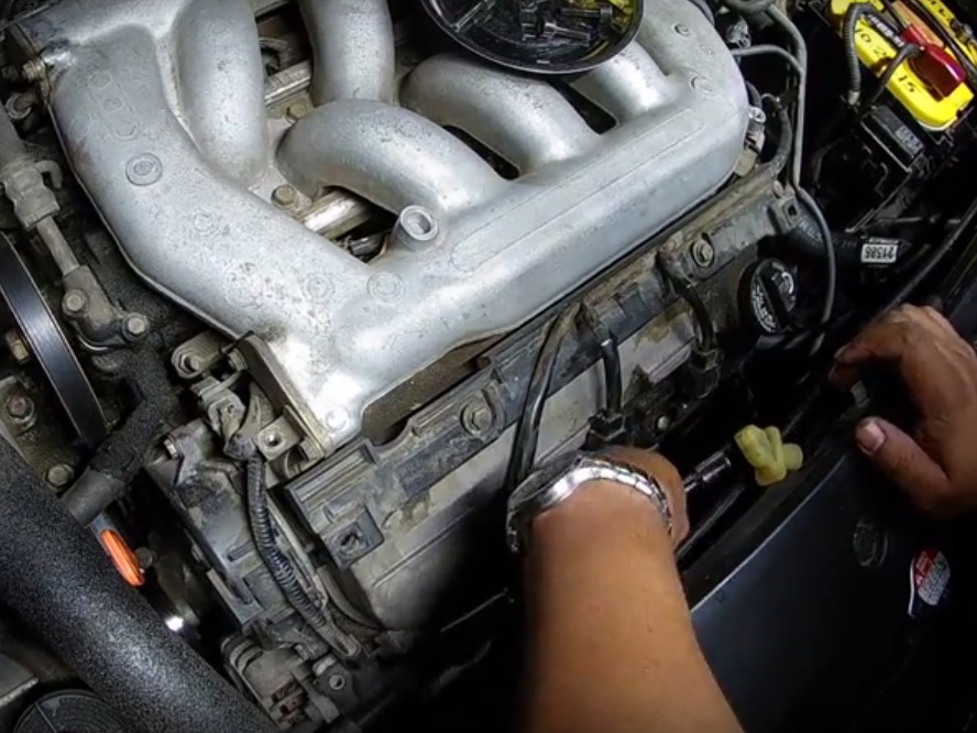 19992004 Honda Odyssey Spark Plug Replacement (1999, 2000, 2001, 2002