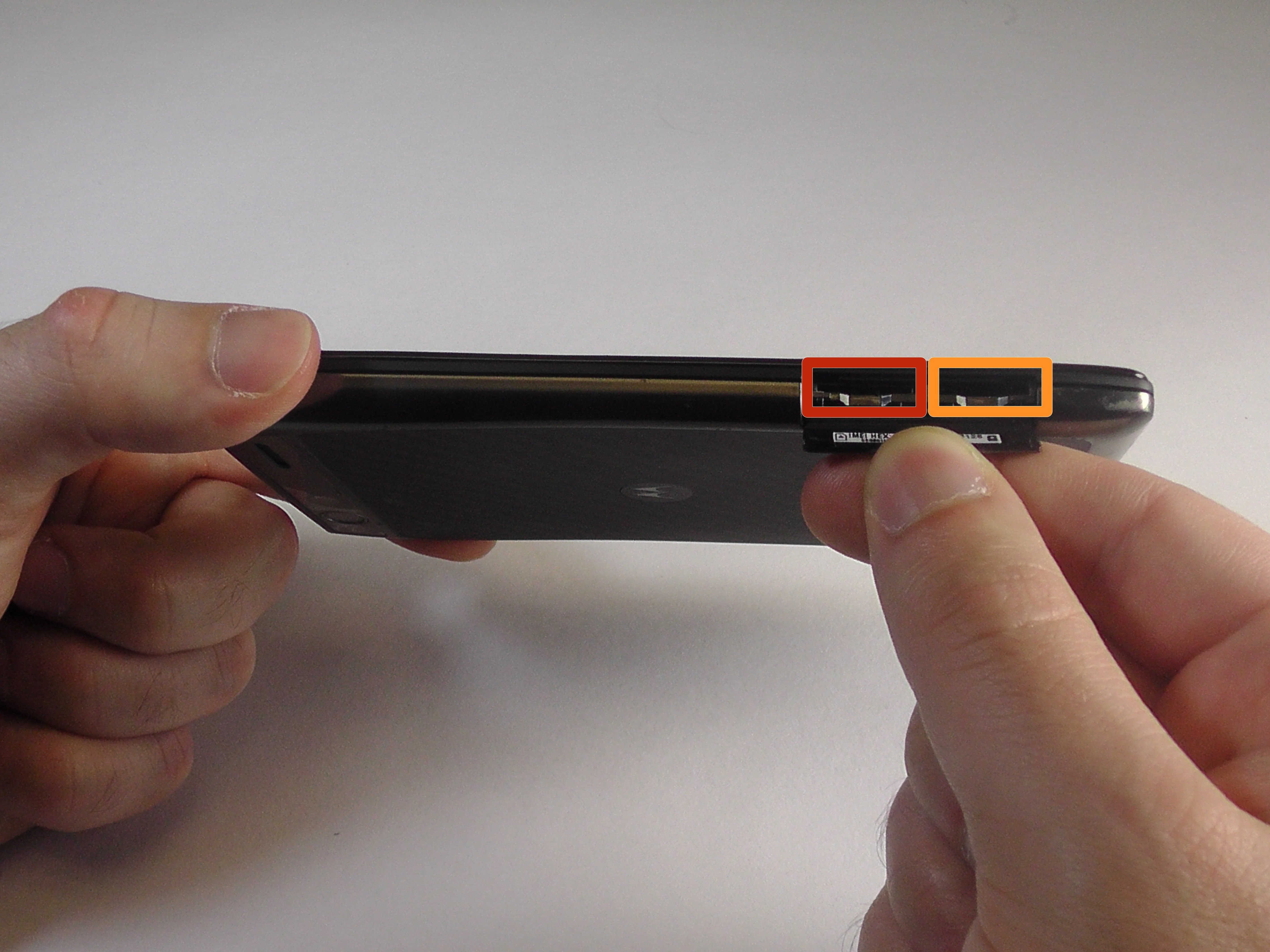 Motorola Droid RAZR Maxx Battery Replacement iFixit Repair Guide