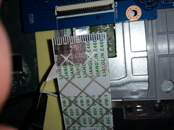 ادامه مرحله برداشتن برد سیستم