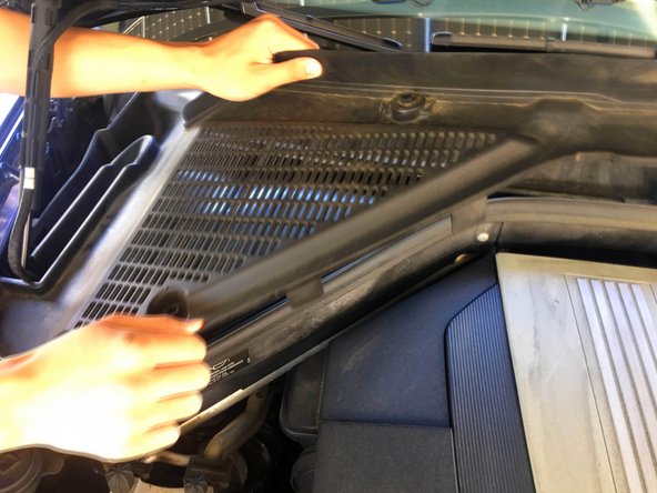2007-2013 BMW X5 E70 Cabin Air Filter Replacement (2007 ...