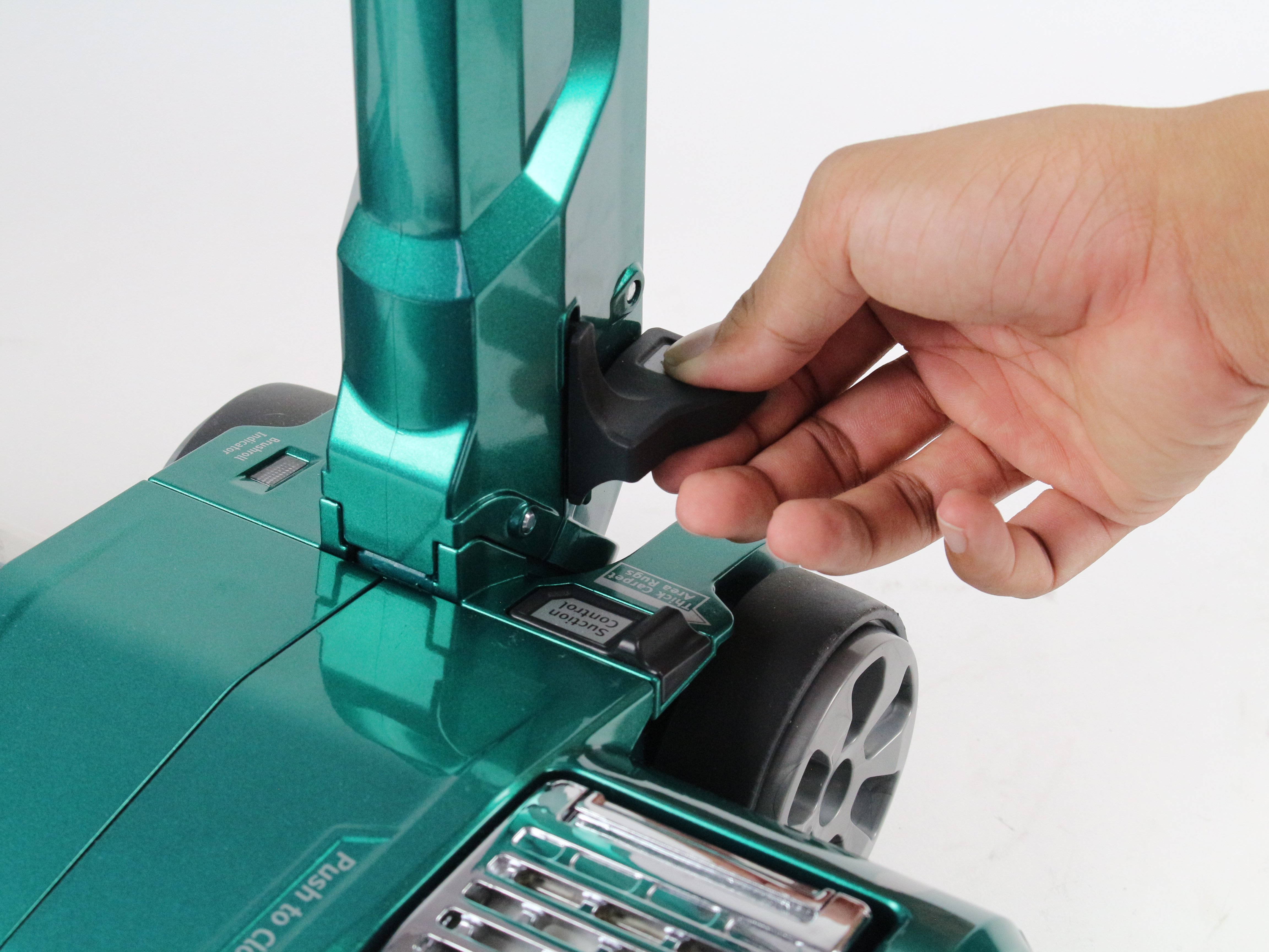 Shark Rocket Powerhead AH401 Dust Cup Replacement iFixit Repair Guide