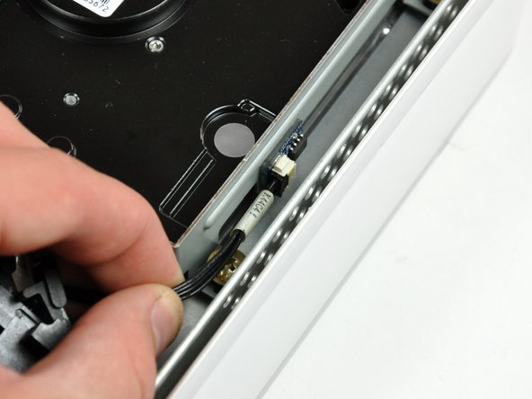 Image 1/1: During reassembly, use the tip of your spudger to plug the hard drive thermal sensor back into the socket on the hard drive thermal sensor board.