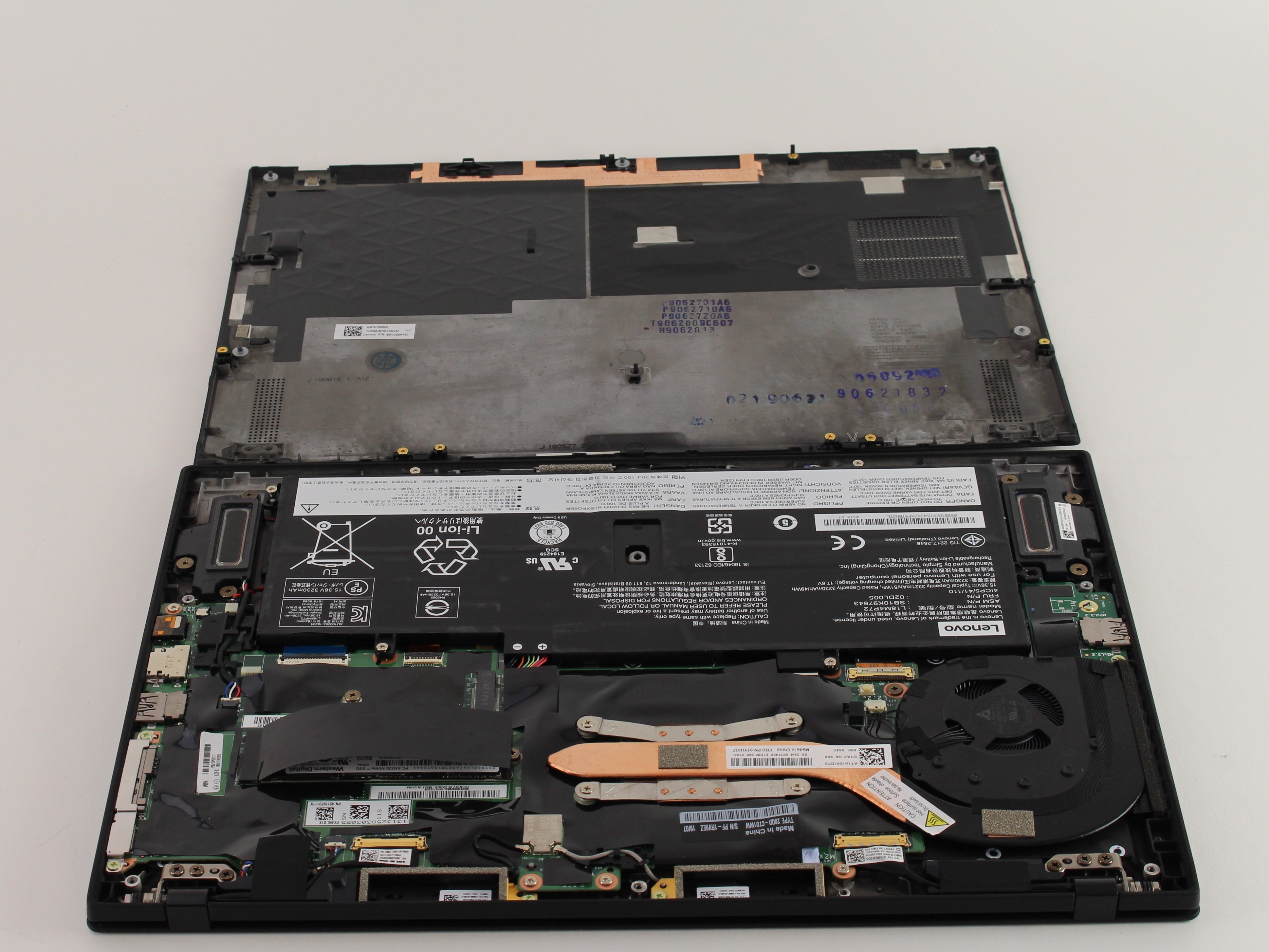 Lenovo ThinkPad X1 Carbon 7th Gen Back Panel Replacement iFixit