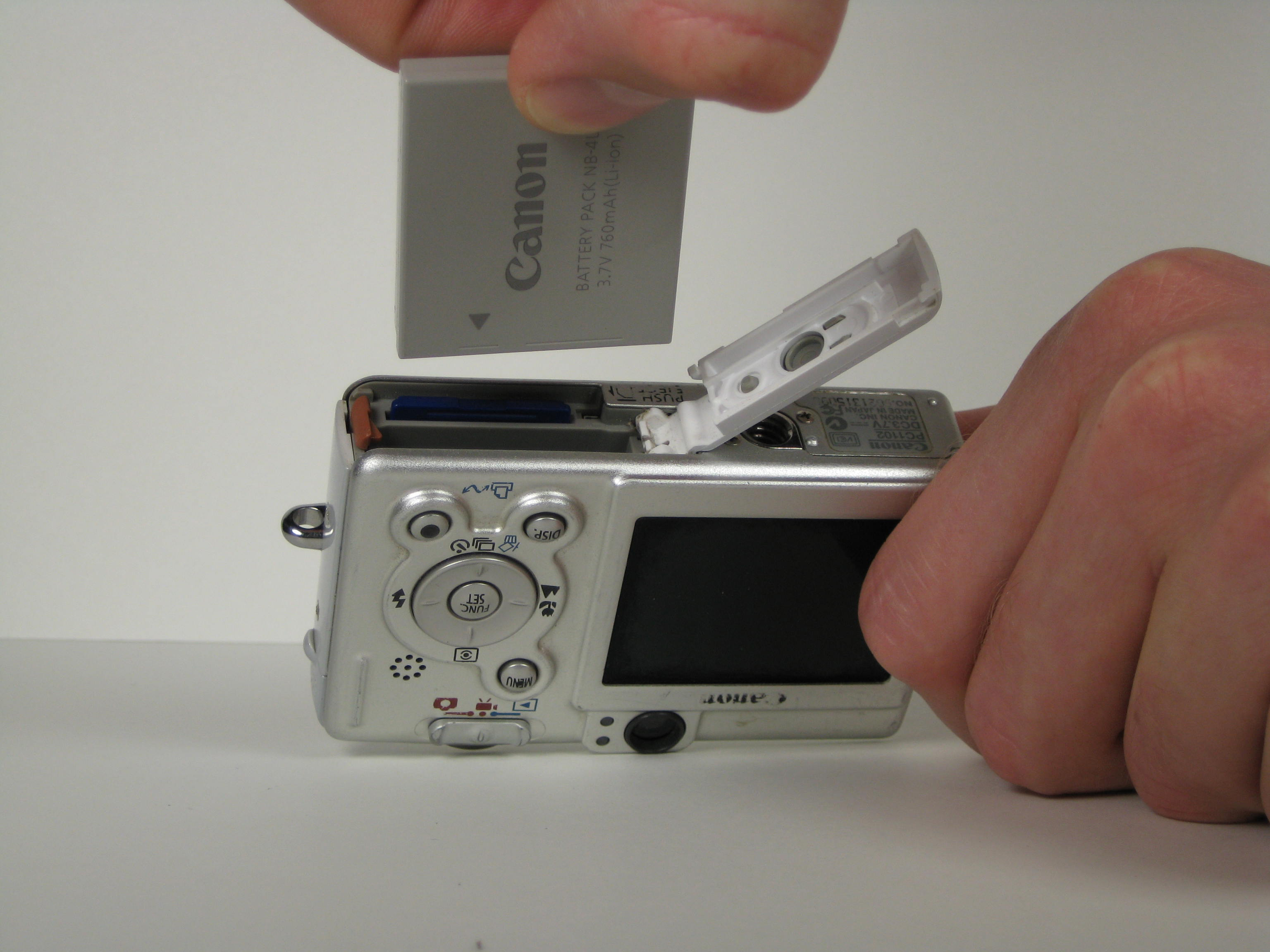 Canon PowerShot SD200 Battery Replacement iFixit Repair Guide