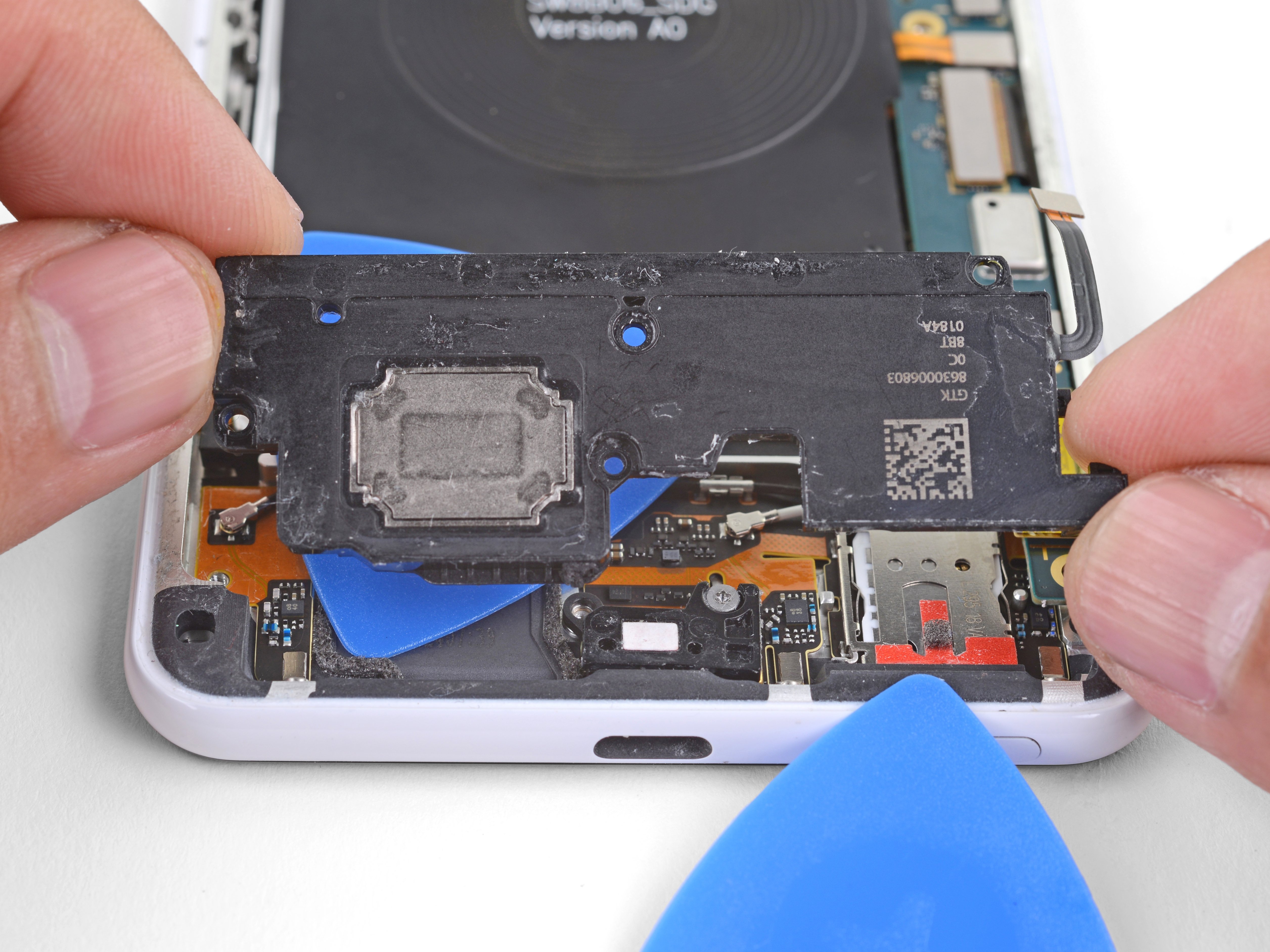 Google Pixel 3 XL Loudspeaker Replacement iFixit Repair Guide