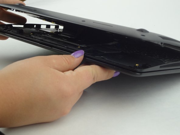 جدا کردن کیبورد و کاور پشت