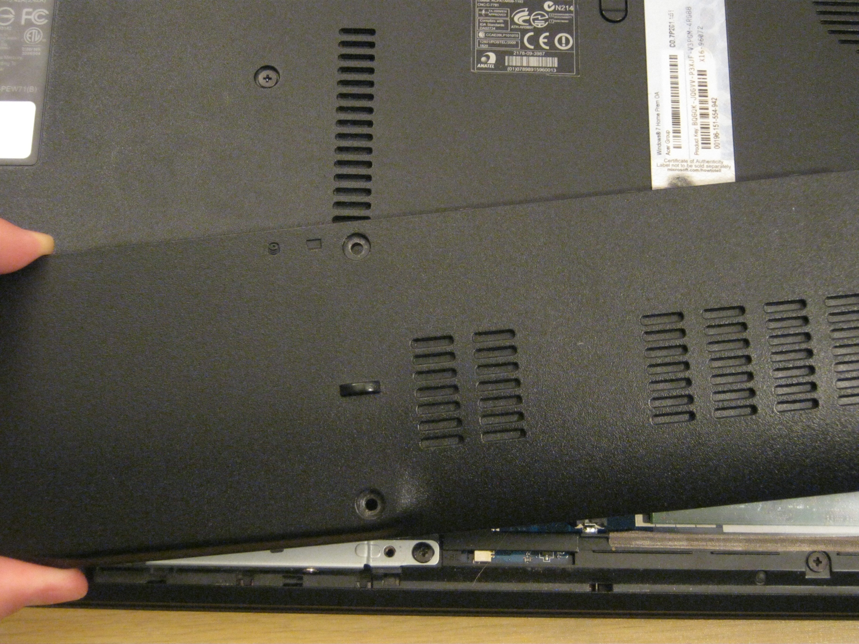 Schermo LED 15,6" Per Acer Aspire 5742G – Risoluzione HD 1366x768, 40 Pin, Lucido, Sostitutivo