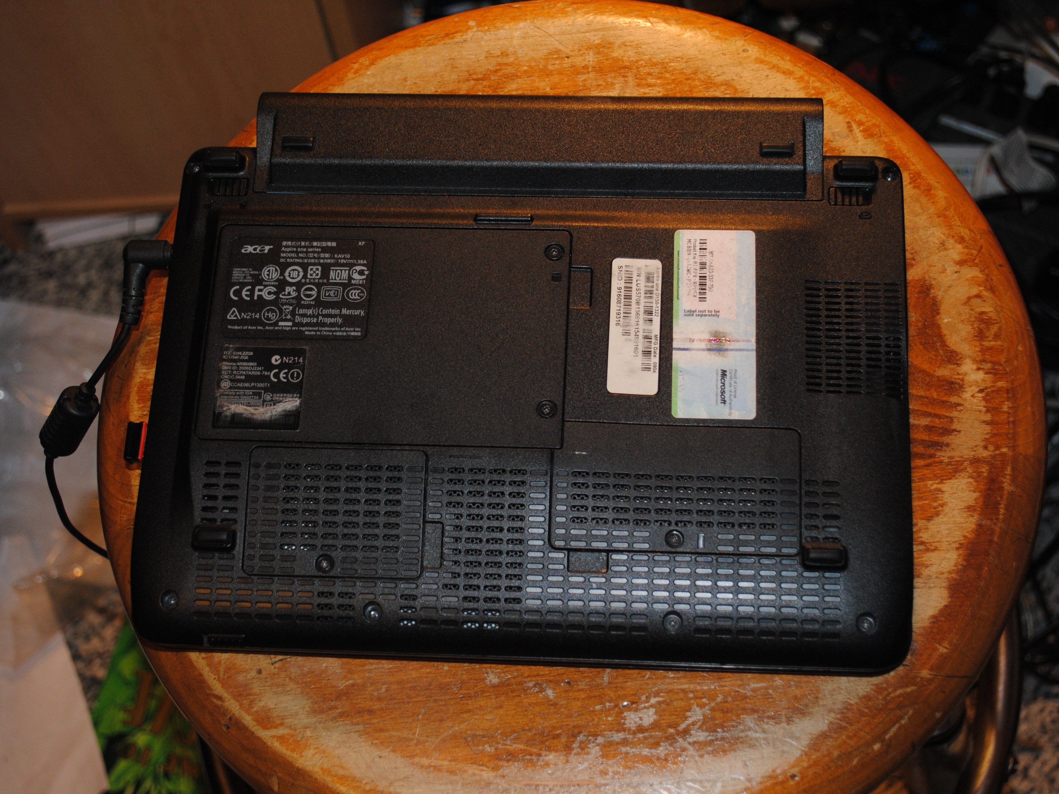 Acer Aspire One D150 Memory Upgrade Replacement iFixit Repair Guide