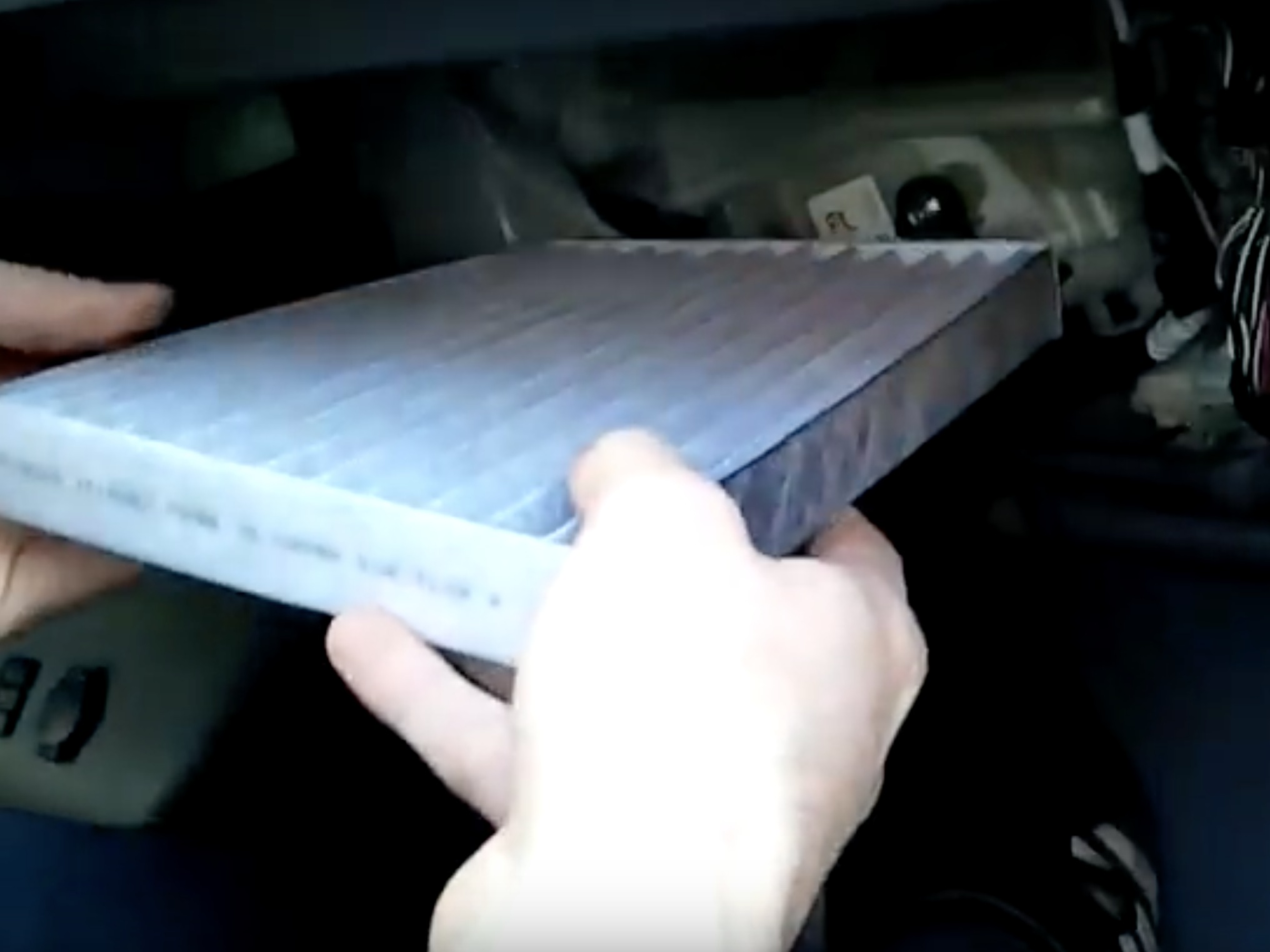 thumbnail image 2 of Cabin Air Filter For Toyota Prius 2001-2009 & FJ Cruiser 2007-2014 – AOSEN CF9846A 2 of 6