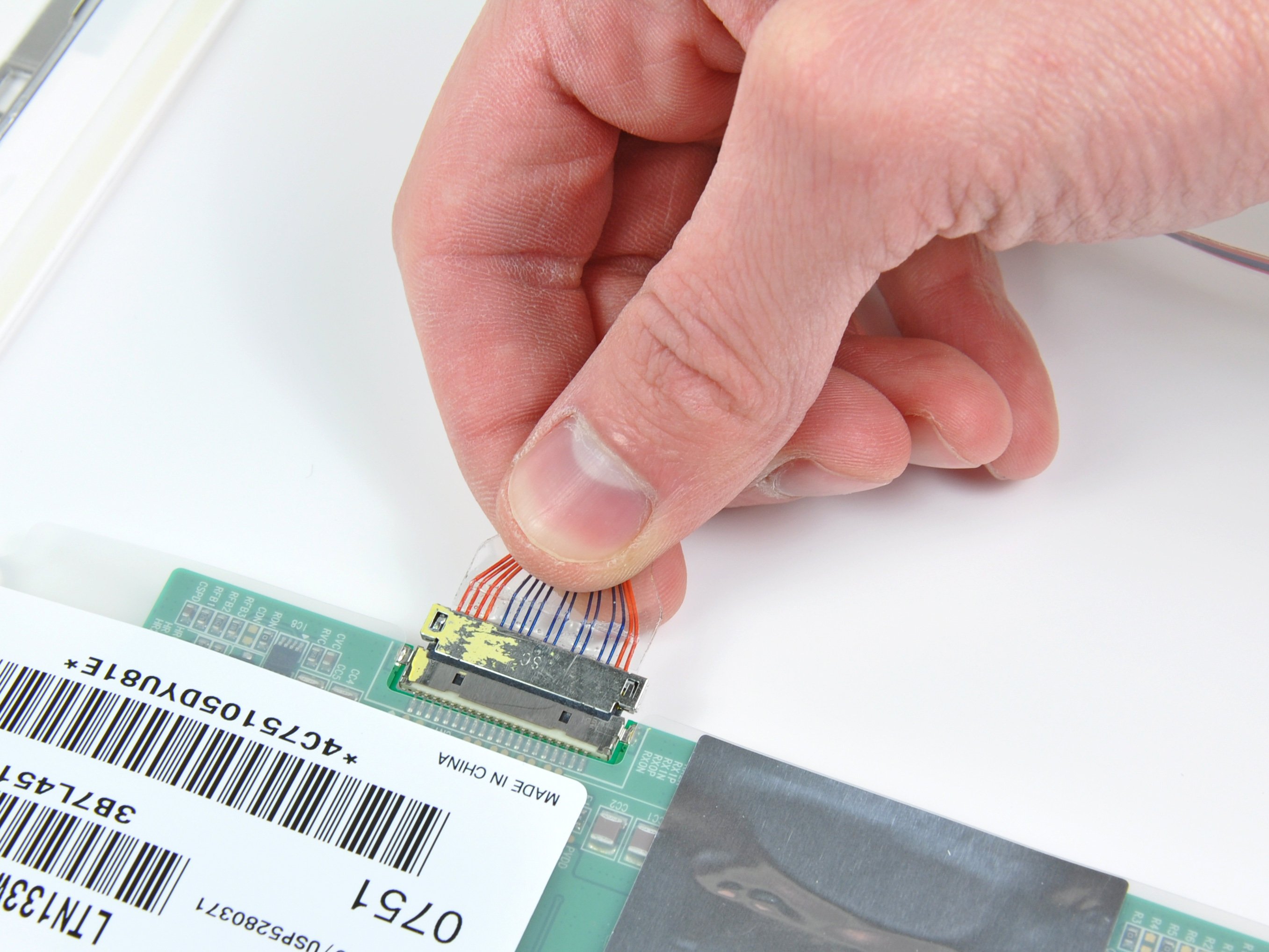 MacBook Core Duo Display Data Cable Replacement iFixit Repair Guide