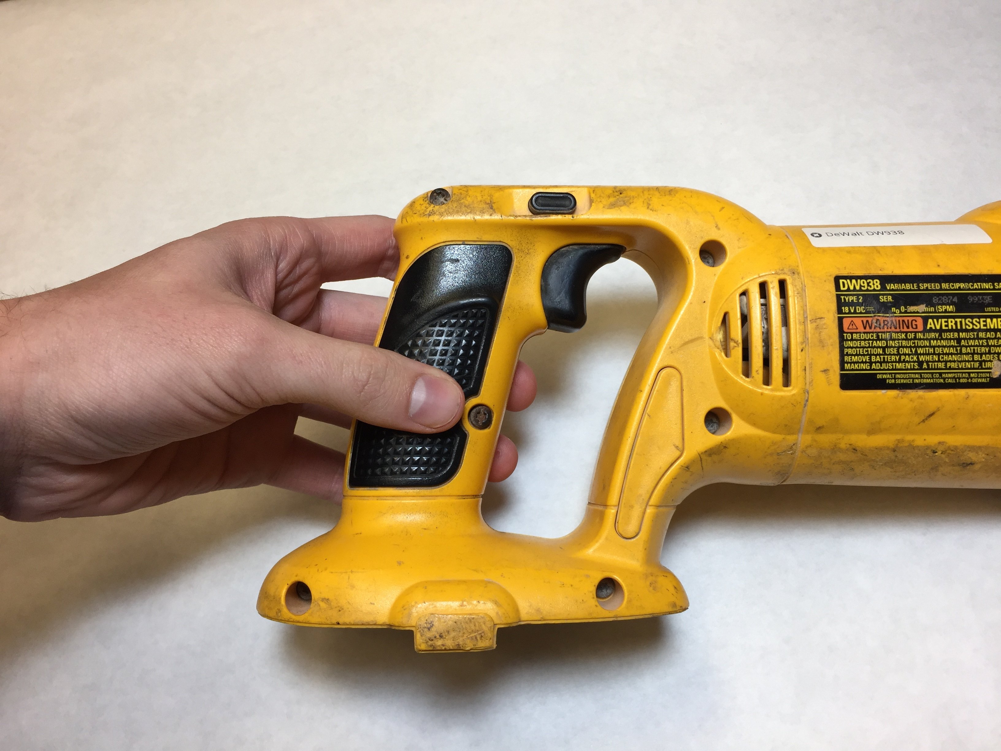 DeWalt DW938 Clam Shell Replacement iFixit Repair Guide