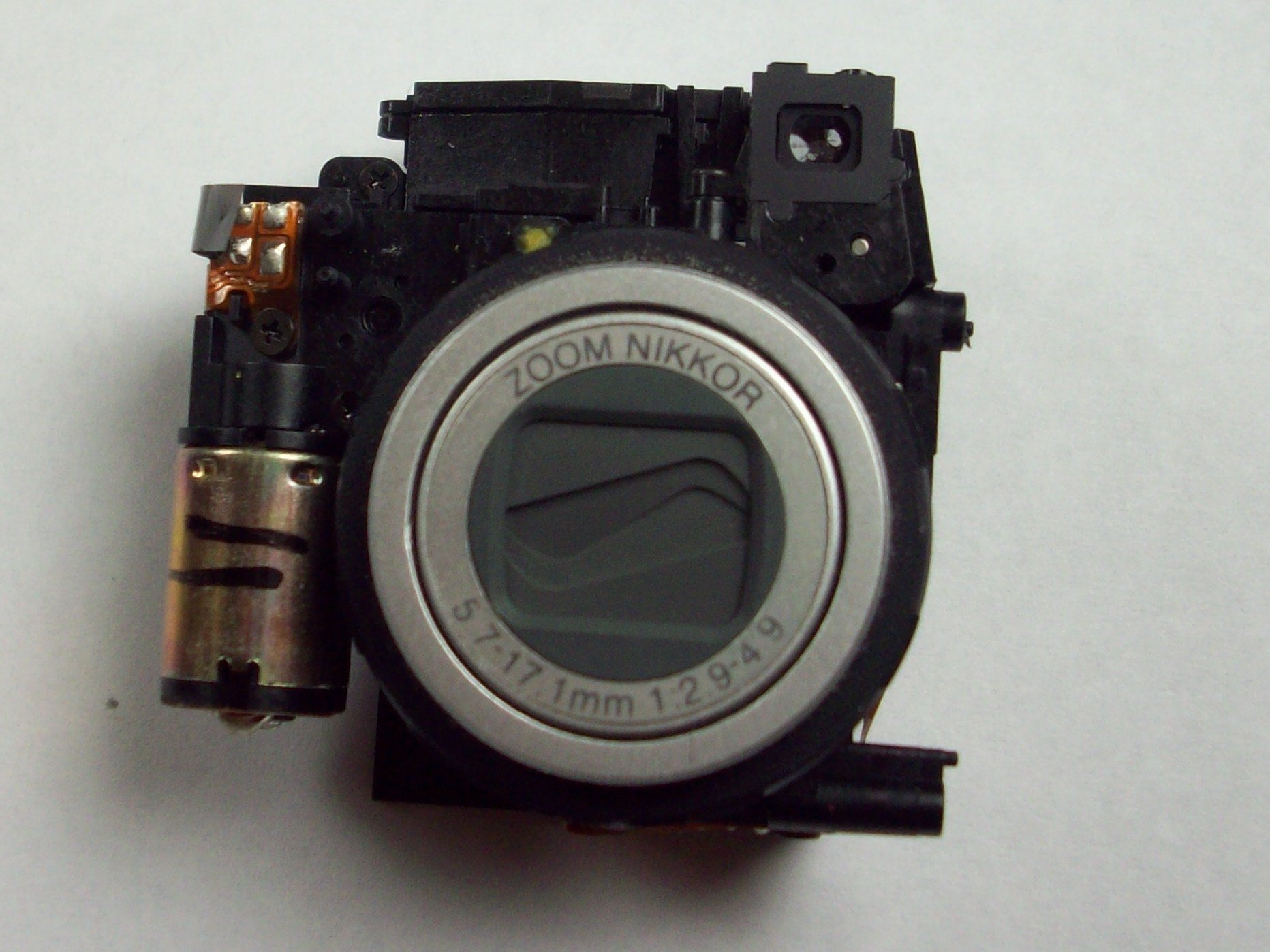 Nikon Coolpix 4600 Lens and Flash Assembly Replacement - iFixit Repair Guide