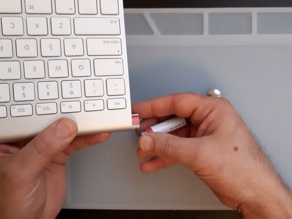 How to Repair Apple Wireless Keyboard A1314 - Doesn't Turn On - iFixit ...