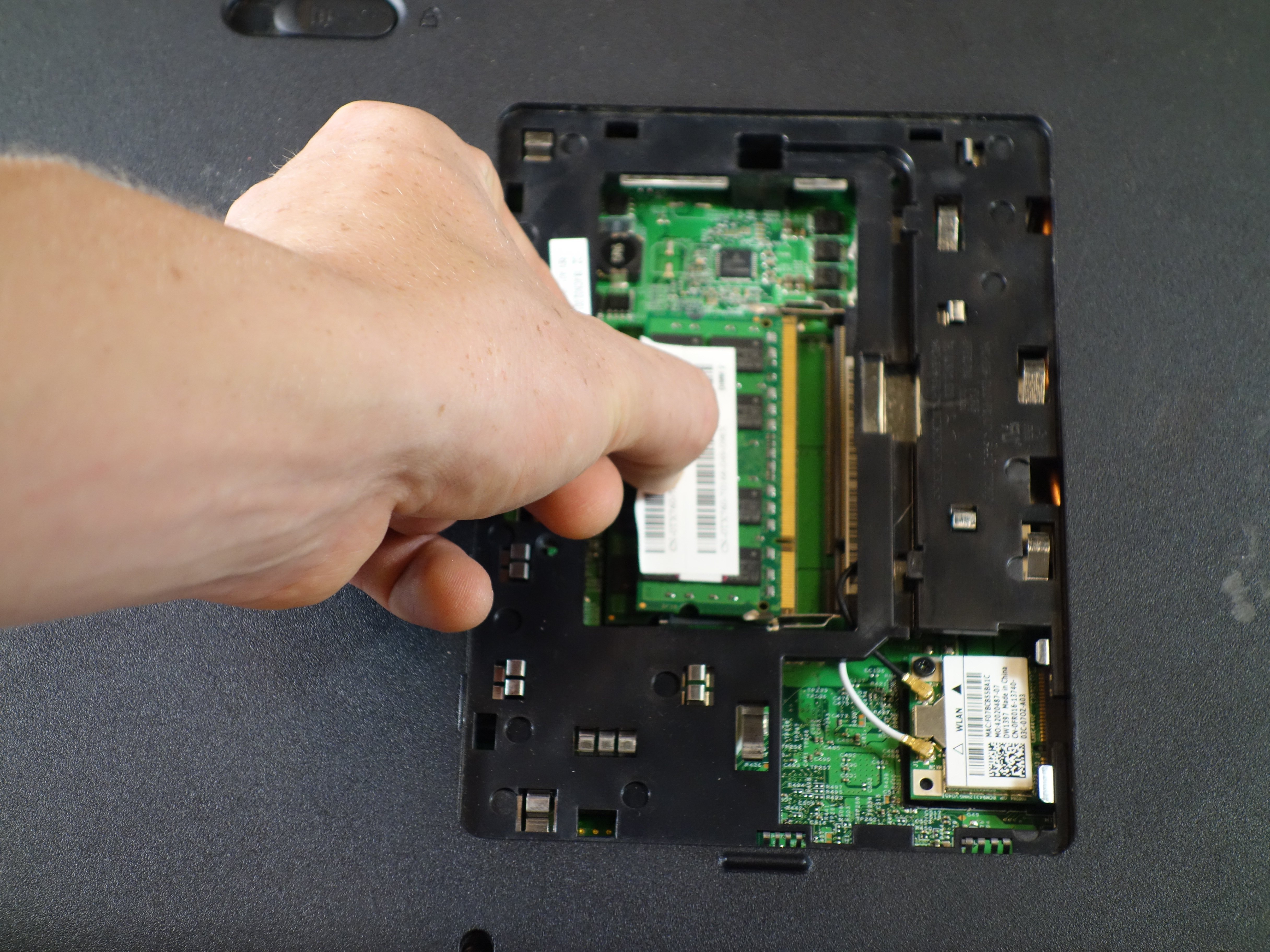 Dell Inspiron 1720 Laptop RAM Memory Upgrades - View #7