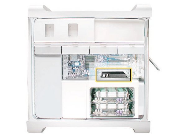 Image 1/2: Using a Phillips P0 screwdriver, loosen the PCI Express cover retaining plate and remove it.
